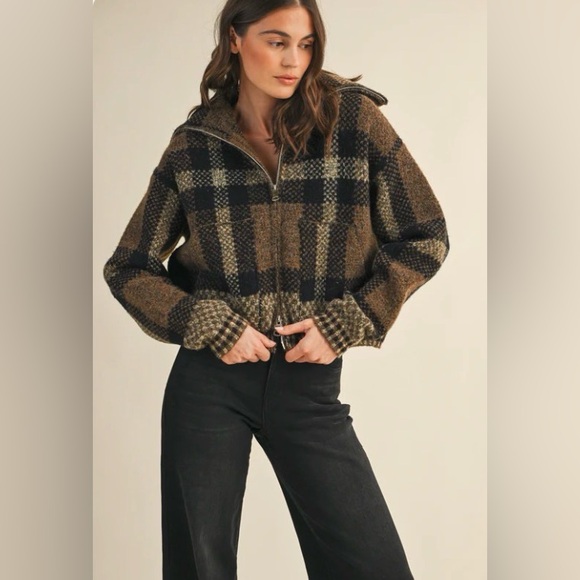 Zara Jackets & Blazers - Zara Brown Textured Knit Jacket